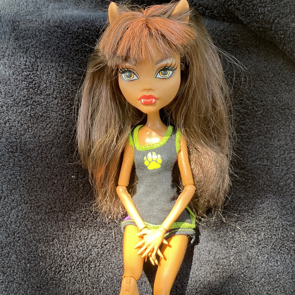 Vintage Monster High doll, Clawdeen Wolf, “Dead Tired” released 2012 by Mattel.